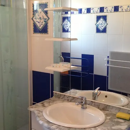 Cozy Villa Situated In Saint-Germain-Sur-Ay With Parking * Isigny-sur-Mer